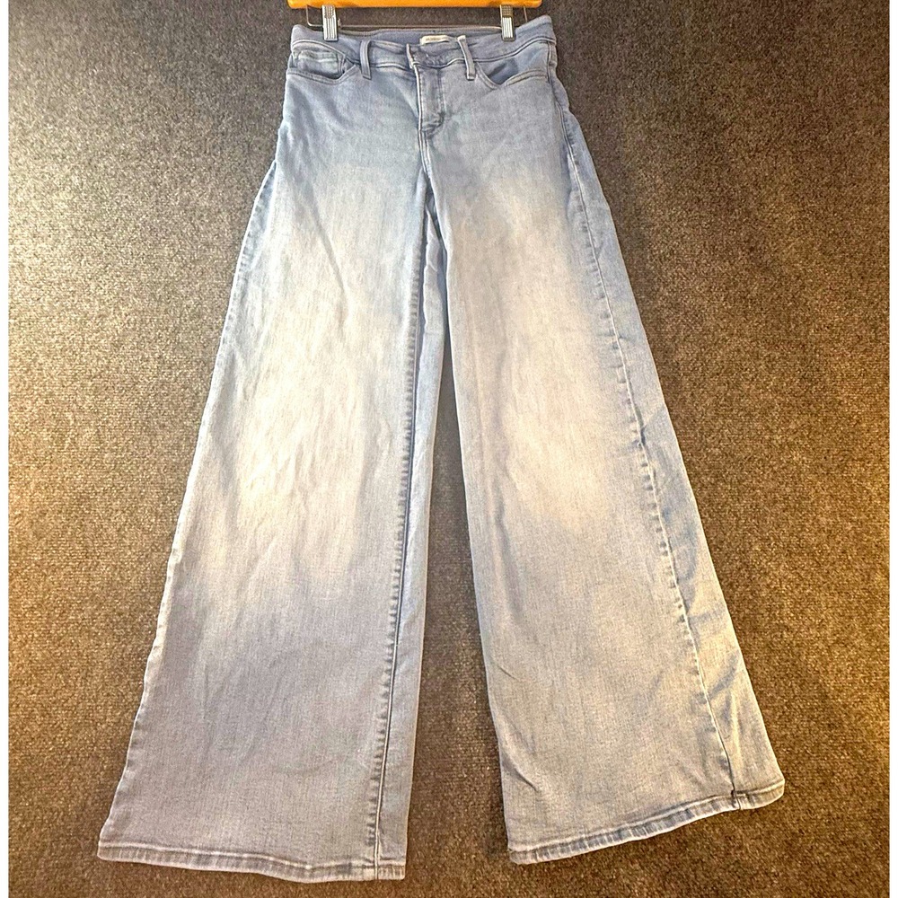 Levi's 318 Shaping Wide Leg Jeans Women's 26x32 Light Wash Mid Rise Stretch